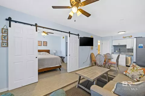 920 W Lagoon Ave #A105, Gulf Shores, AL 36542