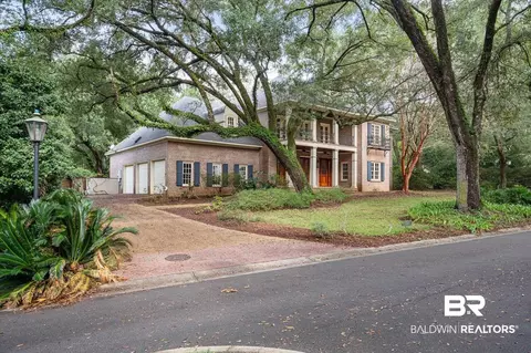 17305 Stillwood Ln, Fairhope, AL 36532