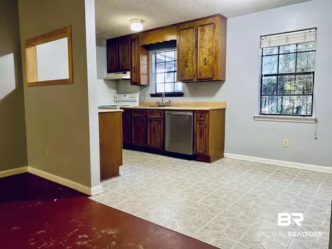 100 Perry Cir, Daphne, AL 36526 photo 5