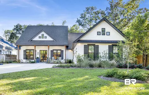 706 Van Ave, Daphne, AL 36526