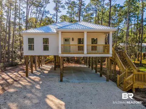 1009 Marquette Pl, Dauphin Island, AL 36528