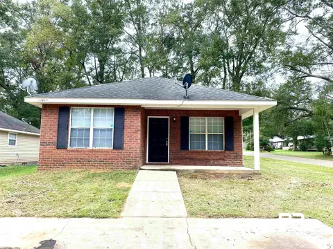 22925 Monroe St, Robertsdale, AL 36567
