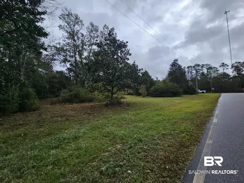 24579 Patterson Rd, Robertsdale, AL 36567