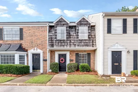110 Du Rhu Dr #C, Mobile, AL 36608