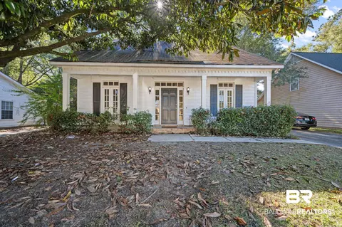 6705 Autumn Ridge Dr, Mobile, AL 36695