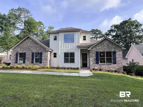 211 Rock Creek Pkwy #5, Fairhope, AL 36532