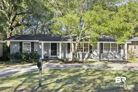 5412 Lusann Dr, Mobile, AL 36608