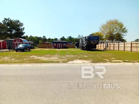 8445 Mocassin Ln, Foley, AL 36535