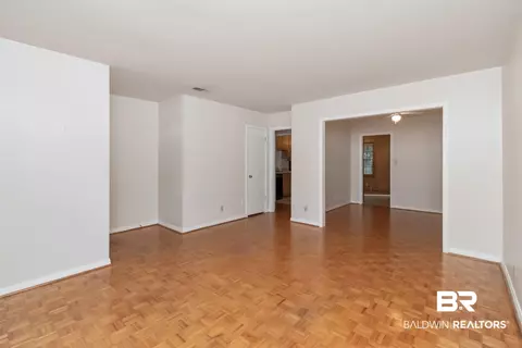 5517 N Vanderbilt Dr, Mobile, AL 36608 photo 6