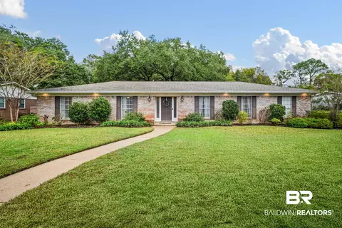 4228 Spring Valley Dr, Mobile, AL 36693