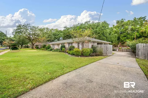 4228 Spring Valley Dr, Mobile, AL 36693 photo 3