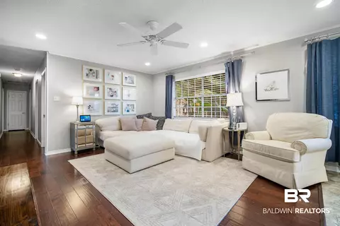 4228 Spring Valley Dr, Mobile, AL 36693 photo 5
