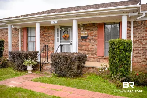 88 Roley Dr, Atmore, AL 36502