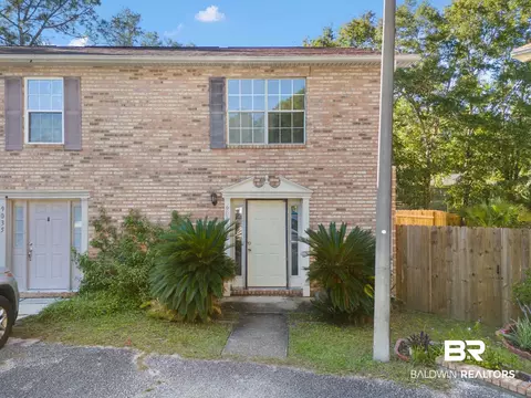 9034 Governors Place Ct, Pensacola, FL 32514