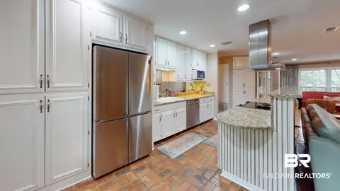 303 Vanderbilt Dr, Mobile, AL 36608 photo 8