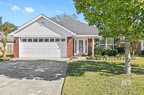 25946 Argonne Dr, Daphne, AL 36526
