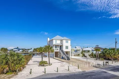 908 Shoreland Dr, Gulf Shores, AL 36542