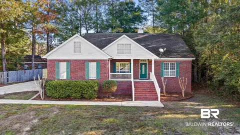 1937 Creekwood Pl Dr, Mobile, AL 36695