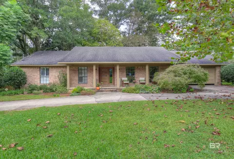 709 Olive Ave, Fairhope, AL 36532