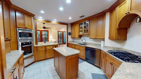2404 Spring Hill Ave #115, Mobile, AL 36607 photo 6