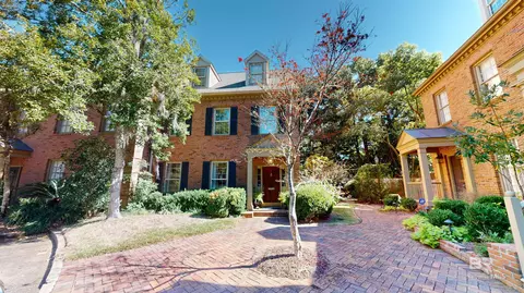 2404 Spring Hill Ave #115, Mobile, AL 36607 photo 2