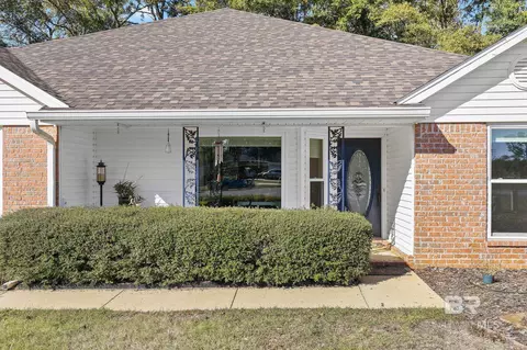 16621 Cherubim Ct, Loxley, AL 36551