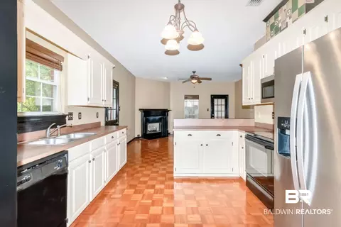 152 Ideal Ave, Mobile, AL 36608 photo 11