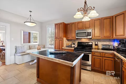7 Rickarby Pl, Mobile, AL 36606 photo 8