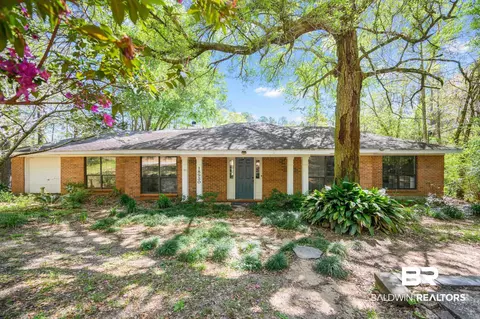 18930 Highland Dr, Fairhope, AL 36532