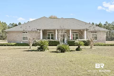 24130 Cowling Rd, Robertsdale, AL 36567