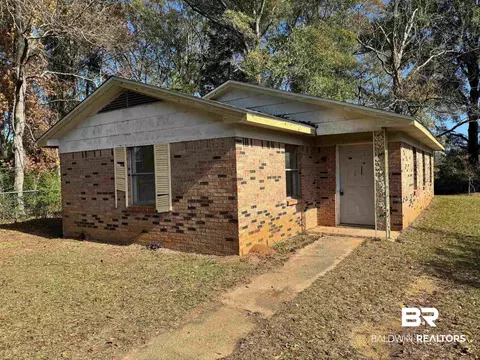 1037 Shedrick Hardy Pkwy, Bay Minette, AL 36507