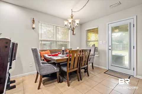 2855 E Rebecca Dr, Mobile, AL 36618 photo 8