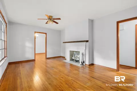 3858 Hillcrest Ln, Mobile, AL 36693 photo 4
