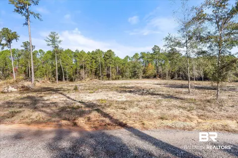 29883 Kingdom Ln, Elberta, AL 36530 photo 2