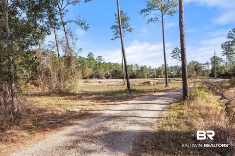 29883 Kingdom Ln, Elberta, AL 36530 photo 3