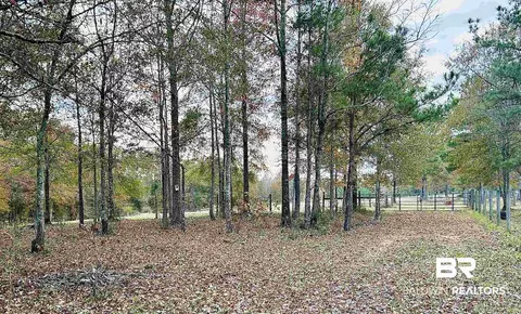 585 Dogwood Rd, Brewton, AL 36426