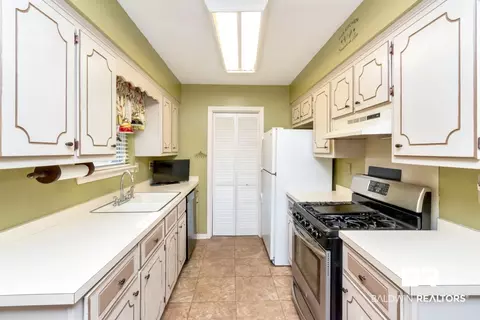 9360 Burnt Tree Dr, Mobile, AL 36695 photo 4