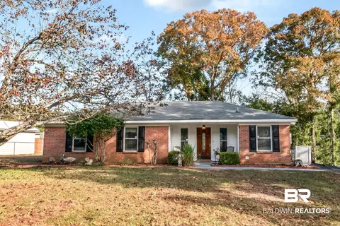 9360 Burnt Tree Dr, Mobile, AL 36695