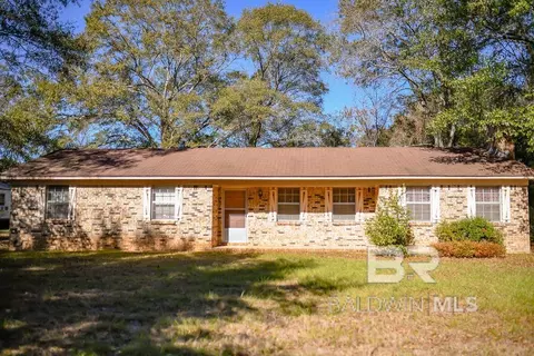 537 Lowery Rd, Atmore, AL 36502