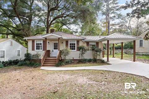 5113 Norton Ln, Mobile, AL 36608