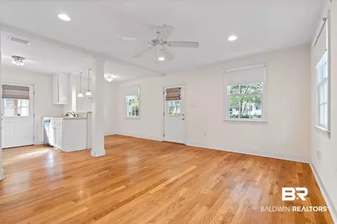 5113 Norton Ln, Mobile, AL 36608 photo 3