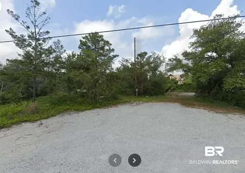 26068 Garrett Ln, Orange Beach, AL 36561