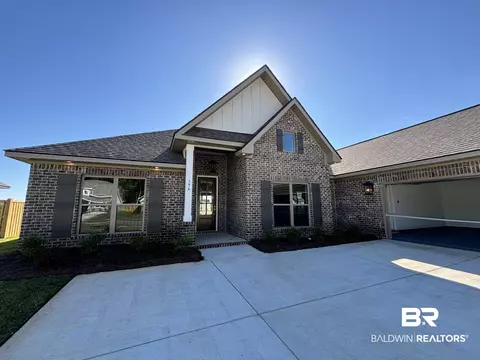 385 Garrison Blvd, Fairhope, AL 36532