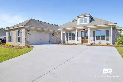 381 Garrison Blvd, Fairhope, AL 36532
