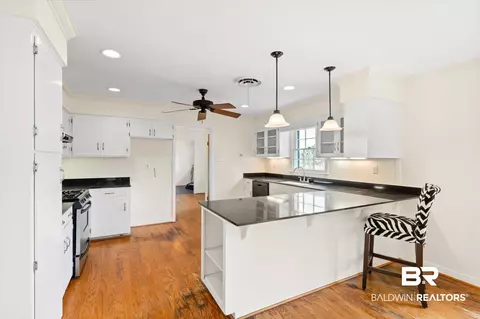 3807 Hillcrest Ln, Mobile, AL 36693 photo 5
