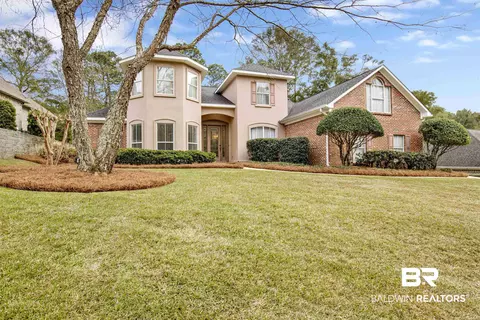 120 Clubhouse Dr, Fairhope, AL 36532