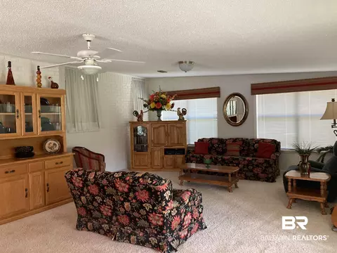 6151 Meadows Rd, Walnut Hill, FL 32568 photo 8