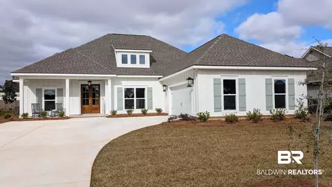 671 Kitfox Ave, Fairhope, AL 36532