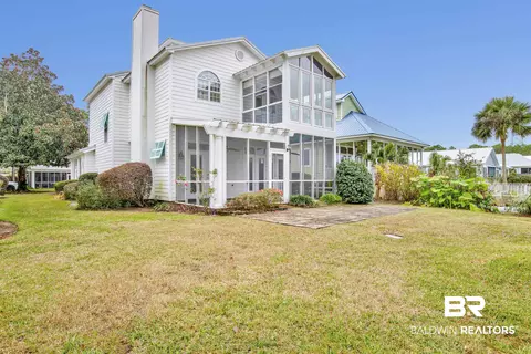216 W Canal Dr #6, Gulf Shores, AL 36542