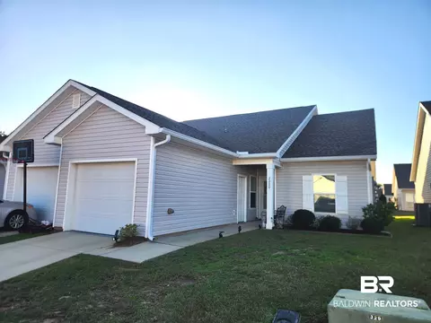 2651 S Juniper St #2000, Foley, AL 36535
